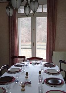 Hastiere Apartment | Echappée mosane GITE 10 PERSONNES MAX