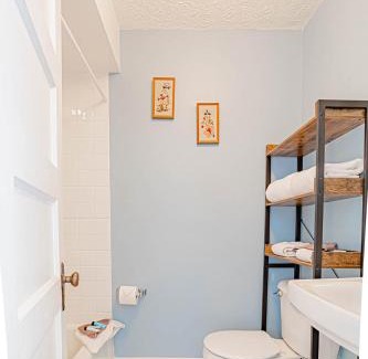 Laurel Park Bed & Breakfast | Echo Mountain Inn