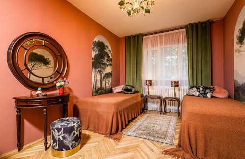 Sector 1 Apartment | Eclectic Condo Romexpo 2BR near Metro
