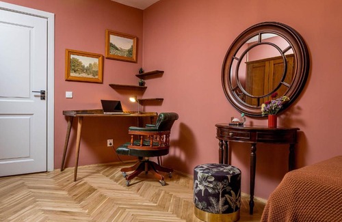 Sector 1 Apartment | Eclectic Condo Romexpo 2BR near Metro