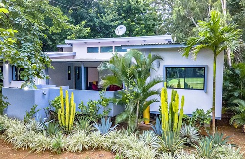 Playa Colorado Apartment | Eco Casita Azul Golf View 5 min to the beach in Hacienda Iguana