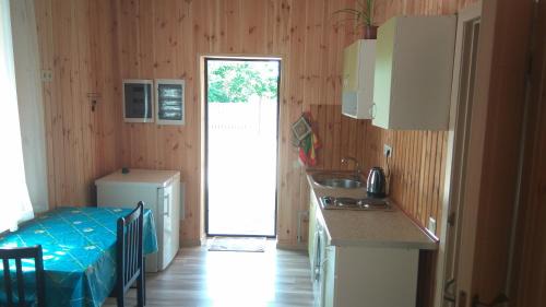 Molodizhne House | Eco House