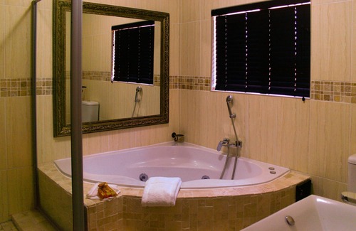 Zwartkop House | Eco Park Lodge