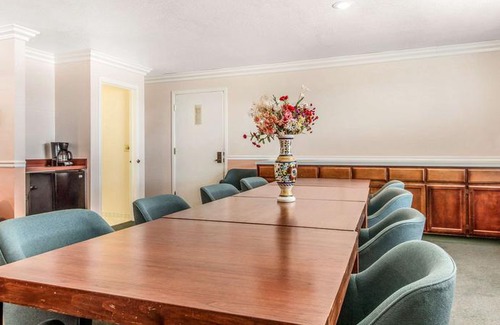Castro Valley Hotel | Econo Lodge Castro Valley