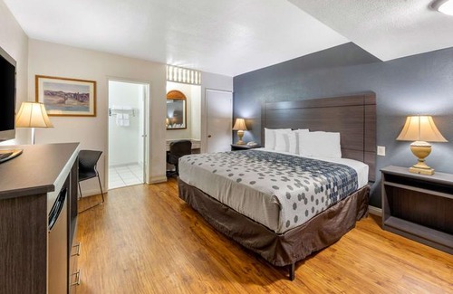 Barstow Hotel | Econo Lodge On Historic Route 66