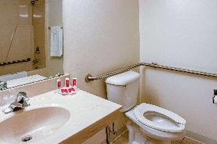 Menominee Cabin | Econo Lodge On the Bay