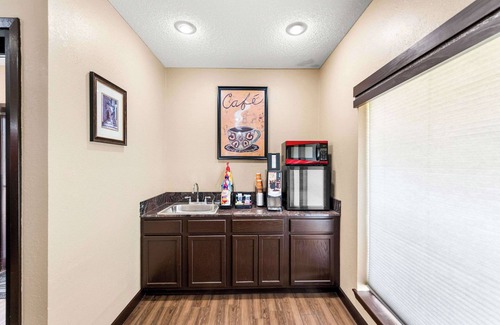 Texarkana Hotel | Econo Lodge Texarkana I-30