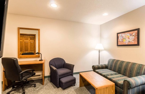 Valley City Hotel | Econo Lodge