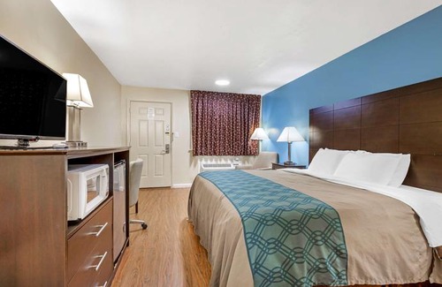 Woodstock Hotel | Econo Lodge Woodstock