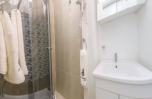 Old City Apartment | Economic One Bedroom Basement Apart at Sultanahmet, Old City