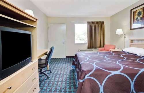 Doctors Inlet Hotel | Economy Inn Jax-OP