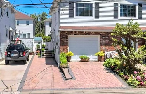 Annadale House | Eddies place 2 Staten Island