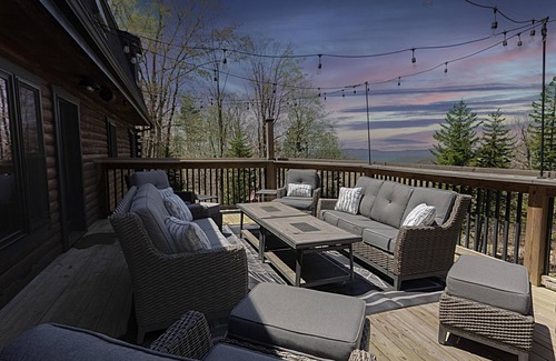 Snowshoe House | Edelweiss Haus: Elegant winter retreat with a private hot tub sanctuary.