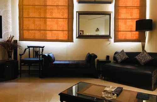Gulberg Apartment | Eden Apartment Sleeps 6 with Pets