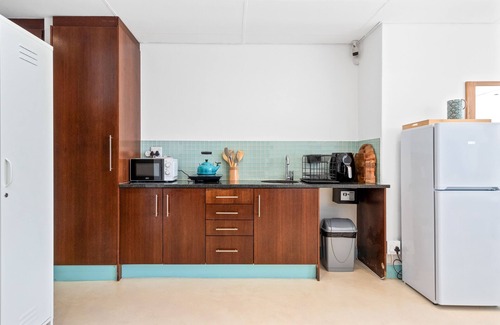 Big Bay Apartment | Eden on the Bay 71 - Studio Apartment, Sleeps 2