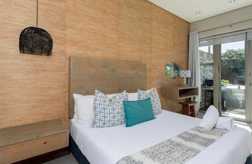 Shaka's Rock Apartment | Eden palms 22 sleeper