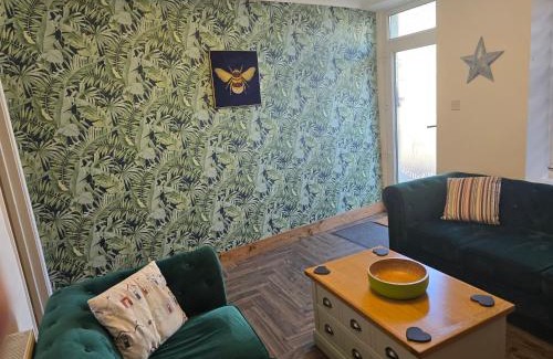 Slyne House | Eden Rose Cottage hot-tub jacuzzi morecambe-bay