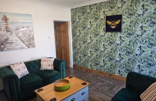 Slyne House | Eden Rose Cottage hot-tub jacuzzi morecambe-bay