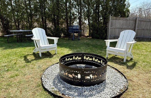 Bar Harbor Cottage | Eden Village Cottage 6 in Bar Harbor, minutes to Acadia & Downtown, Sleeps 6.