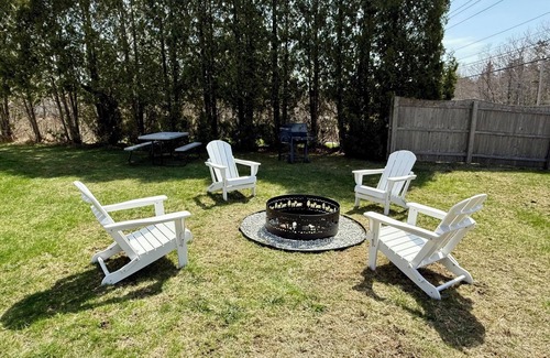 Bar Harbor Cottage | Eden Village Cottage 6 in Bar Harbor, minutes to Acadia & Downtown, Sleeps 6.