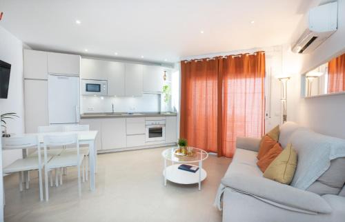 Nerja City Centre Apartment | Edf. Delfín 6º7