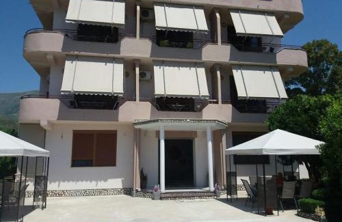 Radhime House | Edgar Hotel