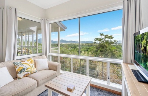 Edge Hill House | Edge Hill - spectacular views of the city and sea