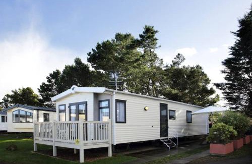 Prestonpans House | Edinburgh - Seton Sands-Cameo Caravan-Pet Friendly