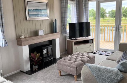 Fence Resort | Edmonton Lodge