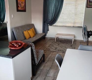 Hartbeespoort Apartment | Edwil's Place