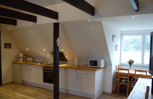 Tarnewitz Boat Rental | Eel house holiday accommodation 900m to the beach