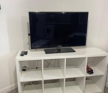 Gillingham Apartment | EG premier lodge