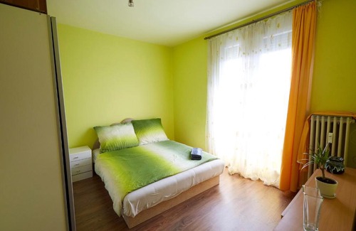 Pecs Apartment | Egyetemváros - A. apartman