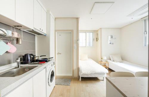Sinchon-dong Apartment | Ehwa Blossom