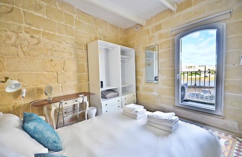 Birgu House | Eight Point Living 6B