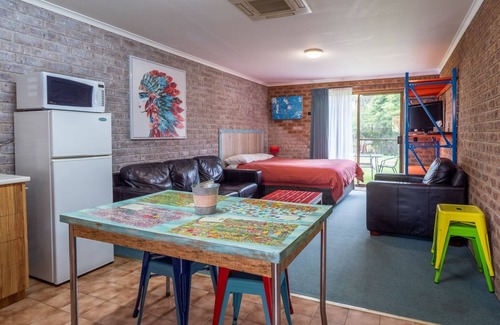 Eildon Hotel | Eildon Parkview Motor Inn. Room 10