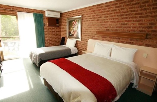 Eildon Hotel | Eildon Parkview Motor Inn. Room 8