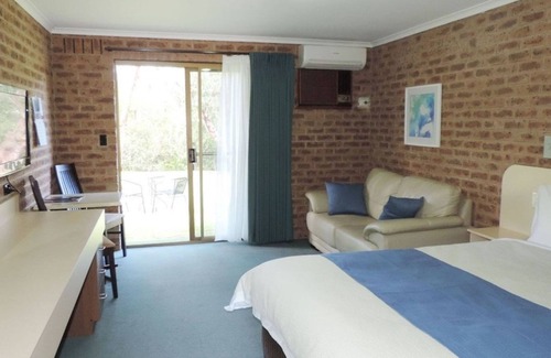 Eildon Hotel | Eildon Parkview Motor Inn. Room 8