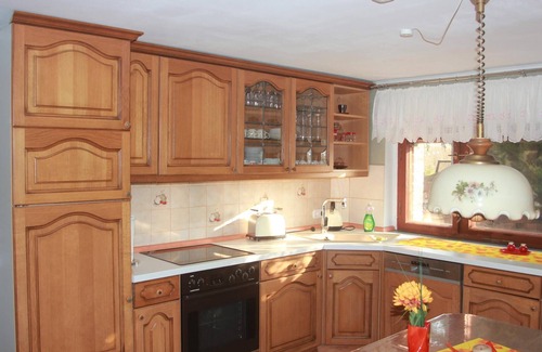 Stassfurt Apartment | Einladende Ferienwohnung im malerischen Staßfurt