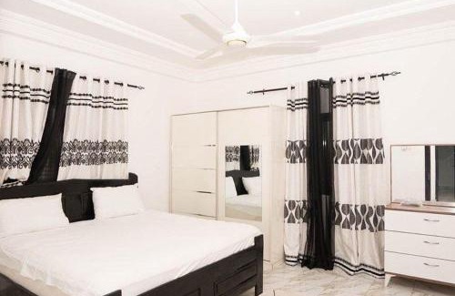 West Coast Division Apartment | Ej guest house
