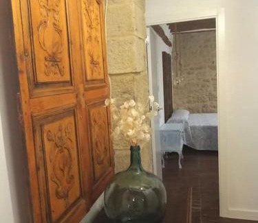 Murillo de Gallego Apartment | El Desván del Campanero apartamento con jardín