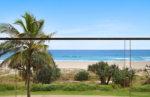 Tugun Apartment | El Mirador 8 - Absolute Beachfront Tugun