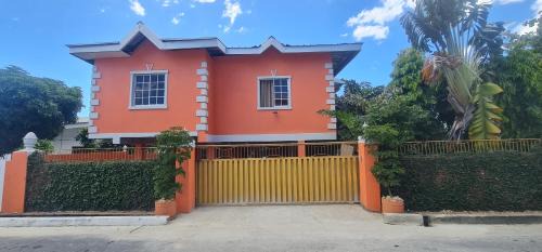 Tunapuna Apartment | El Rincón - El Jardín