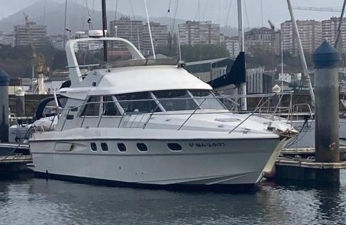 Vigo Boat Rental | El yate de la Ría