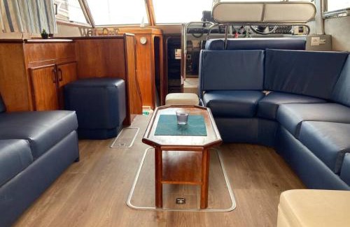 Vigo Boat Rental | El yate de la Ría