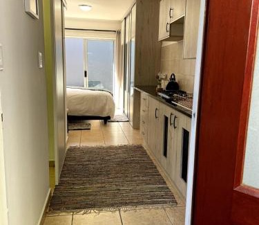 Greater Johannesburg Metropolitan Area Apartment | Elder Grove Cottage