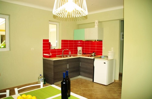 Daratsos House | “ELEA 2” - Cozy House with Swimming Pool Near the Sea