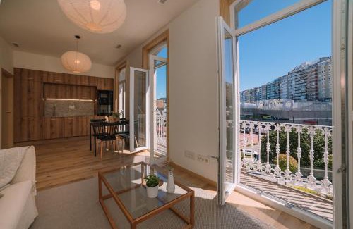 Vigo Apartment | Elegancia luz y calidez - Apto 2 by CABANA Rentals