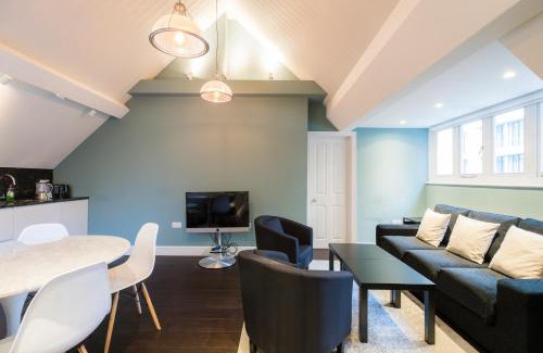 City of Westminster Apartment | Elegant 1 bed in Mayfair, next to Hyde Park