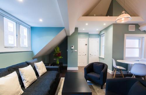 City of Westminster Apartment | Elegant 1 bed in Mayfair, next to Hyde Park